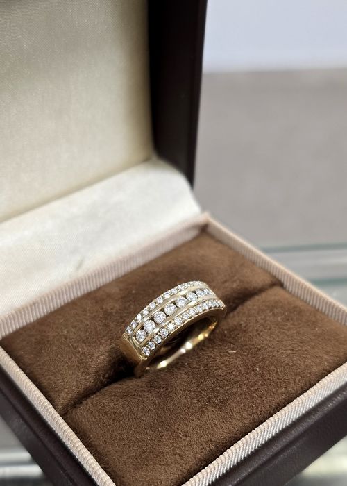 Złota obraczka z diamentami 0,50 ct