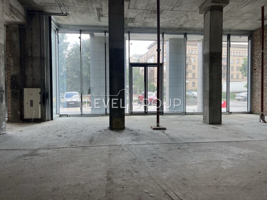 Оренда фасадного приміщення 530 м2, ЖК Crystal Park Tower.