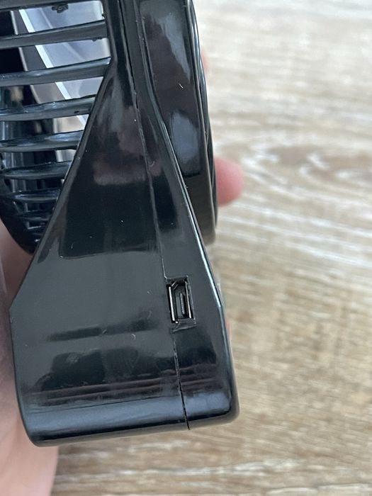 Міні вентилятор з USB зарядкою