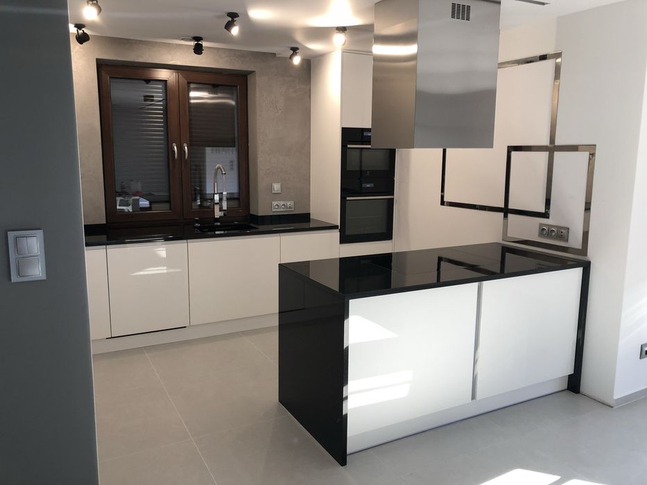 Blaty kuchenne schody parapety granit marmur konglomerat kwarcyt