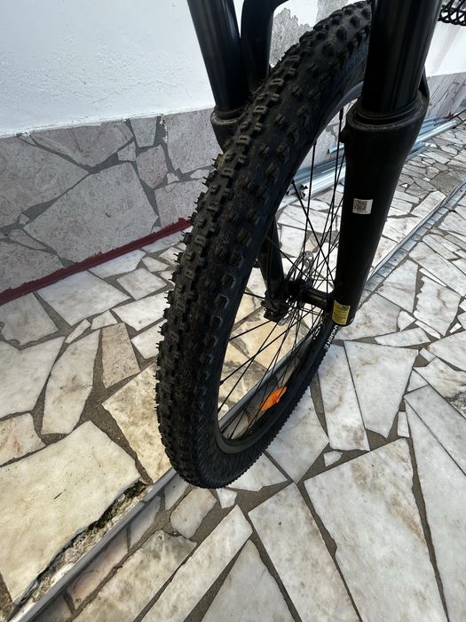Vendo Bicicleta nova  um mes de uso apenas