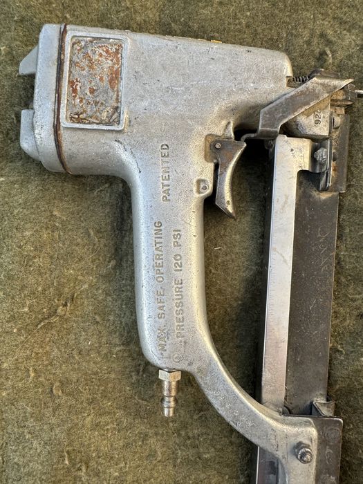 Gwozdziarka pneumatyczna taker paslode