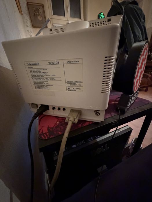 Monitor Commodore 1085s D3 stan 100% sprawny