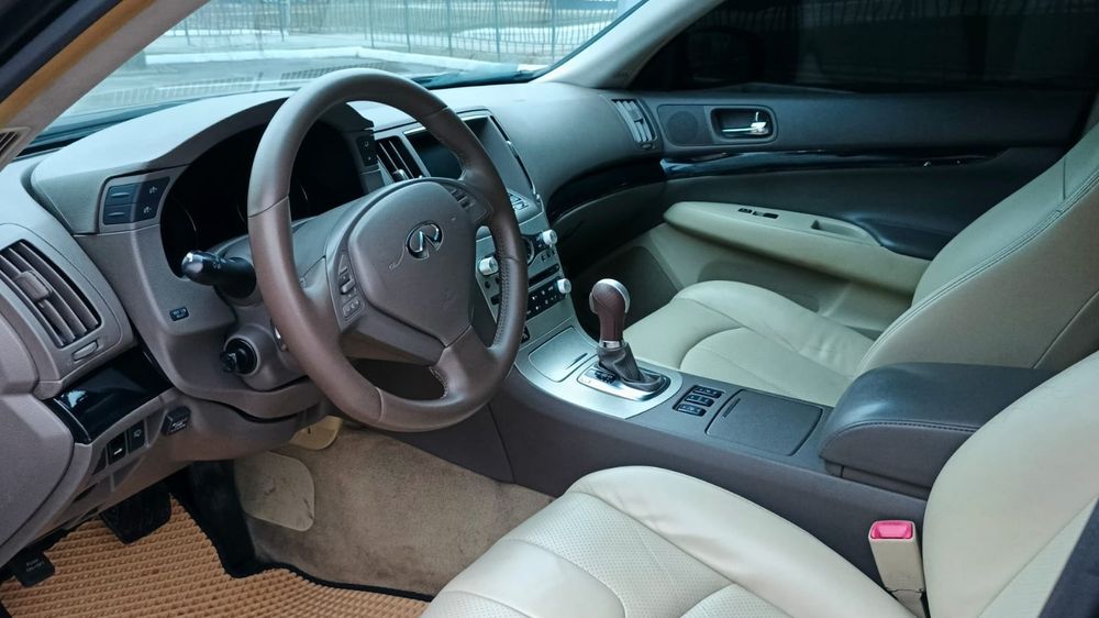 Продам Infinity G35