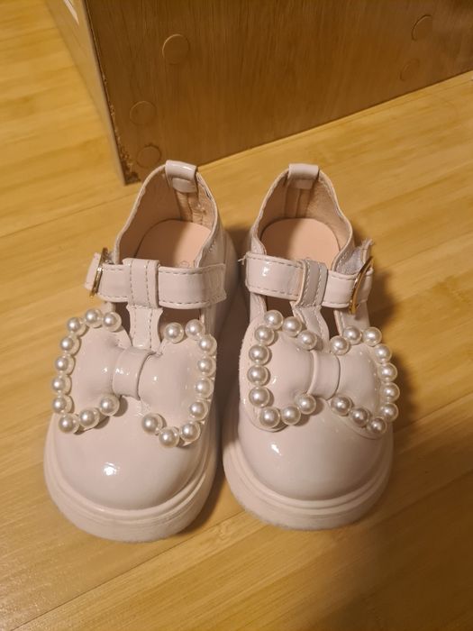 Продам дитяче взуття