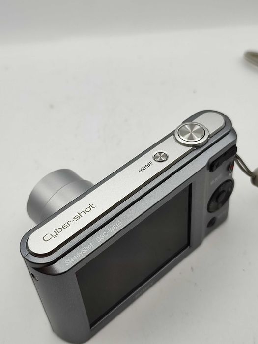 Sony Cyber-shot DSC-W810. 20,1 MP