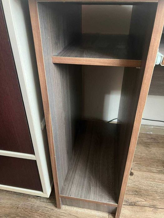 Стіл комп'ютерний