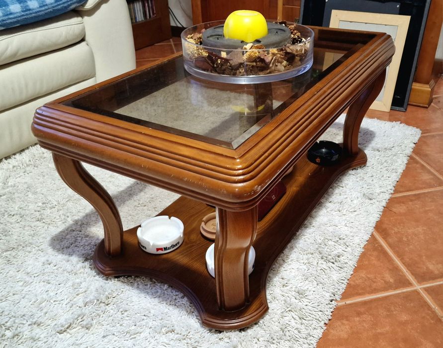 Mesa de centro vintage em cerejeira