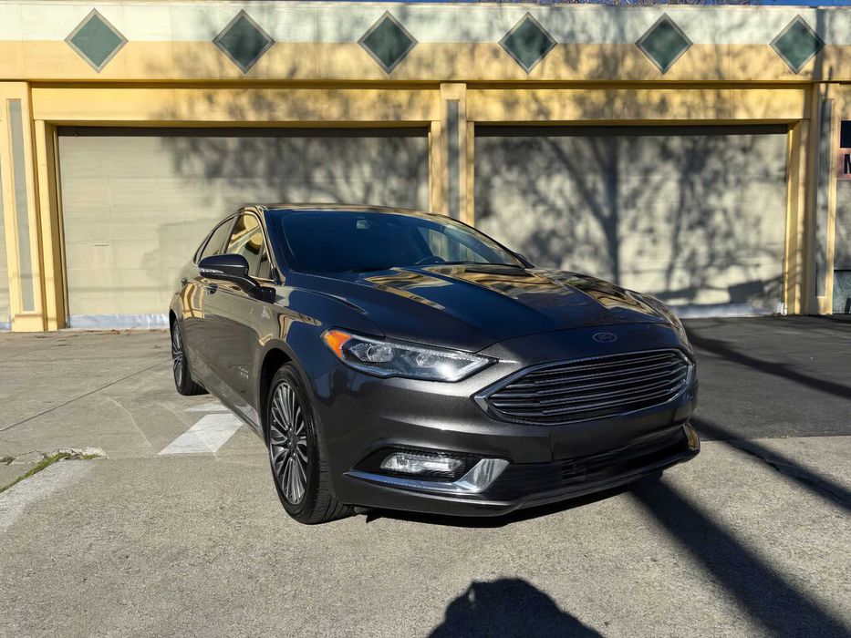 Ford Fusion Energi Titanium      2017