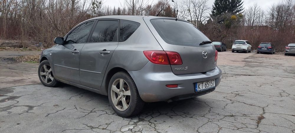 Продам  мазду  3
