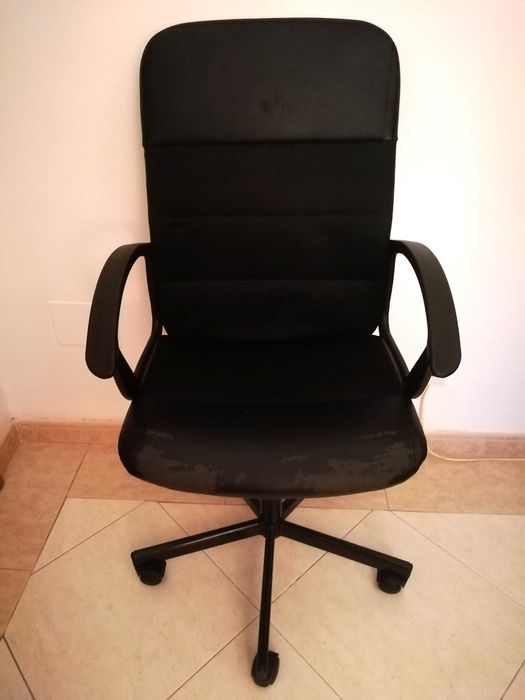 Cadeira de Escritório (giratória)