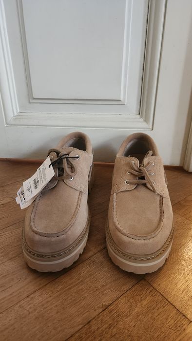 Взуття,замшеві  топсайдери zara