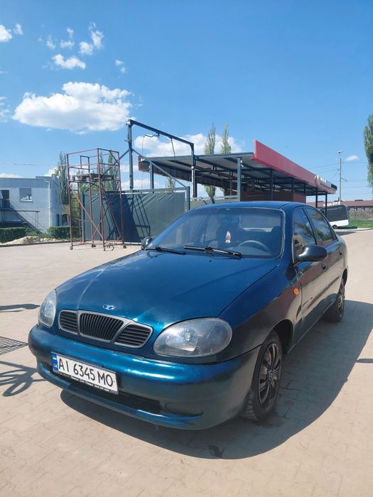 Део Ланос 2003 року газ/бензин