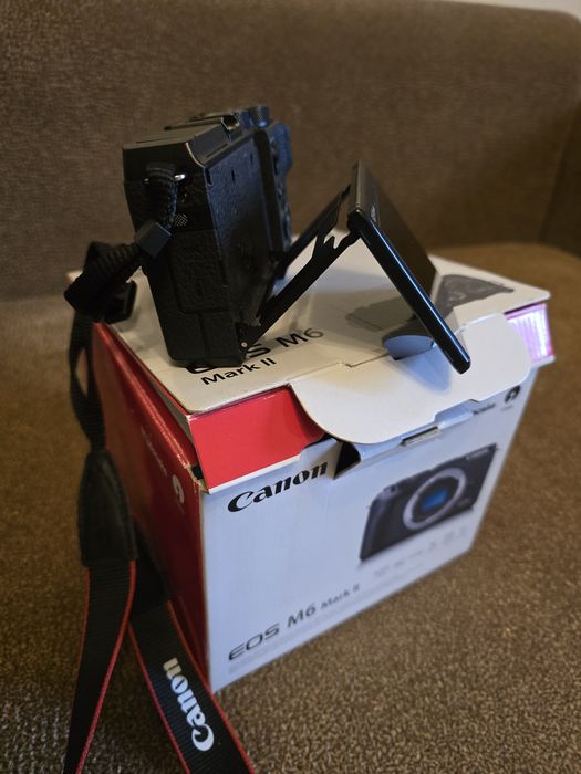 Фотоаппарат Canon EOS M6 Mark II.