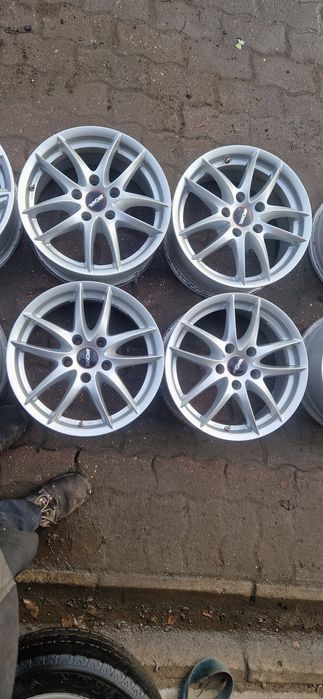 Felgi aluminiowe 7x16 et40 5x114,3 Nissan Renault Toyota Suzuki Mazda