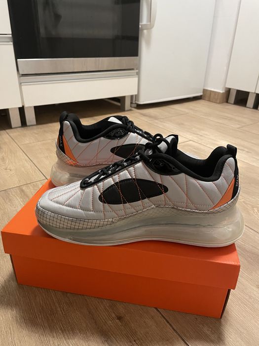 Spredam buty Nike