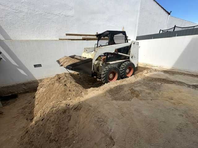 Escavações, Movimentação de terras, Aberturas e construção de piscinas