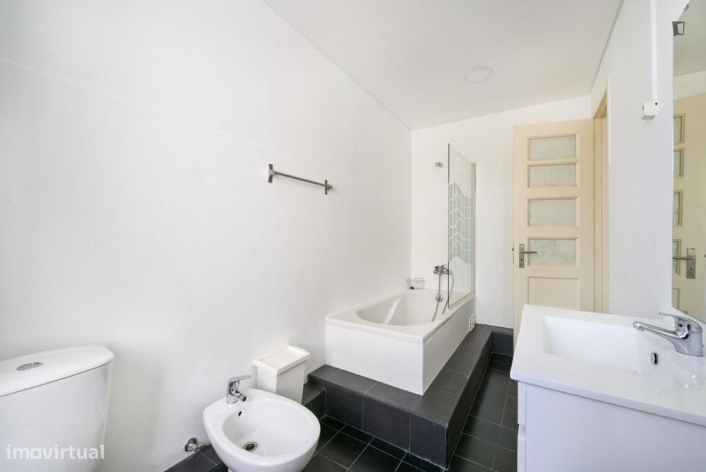 Quarto - localizado em Alameda Lisbon