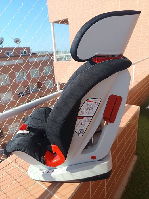 Cadeira Auto Chicco Grupo 1/2/3 – 9 a 36 kg – Muito Bom Estado