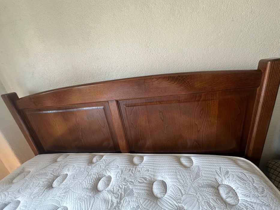Cama de casal com colchão