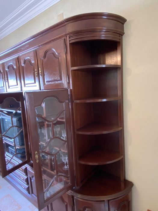 Movel com bar em Madeira - Fabricad em Paços de Ferreira