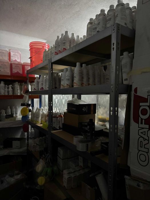 Recheio loja de detalhe automóvel