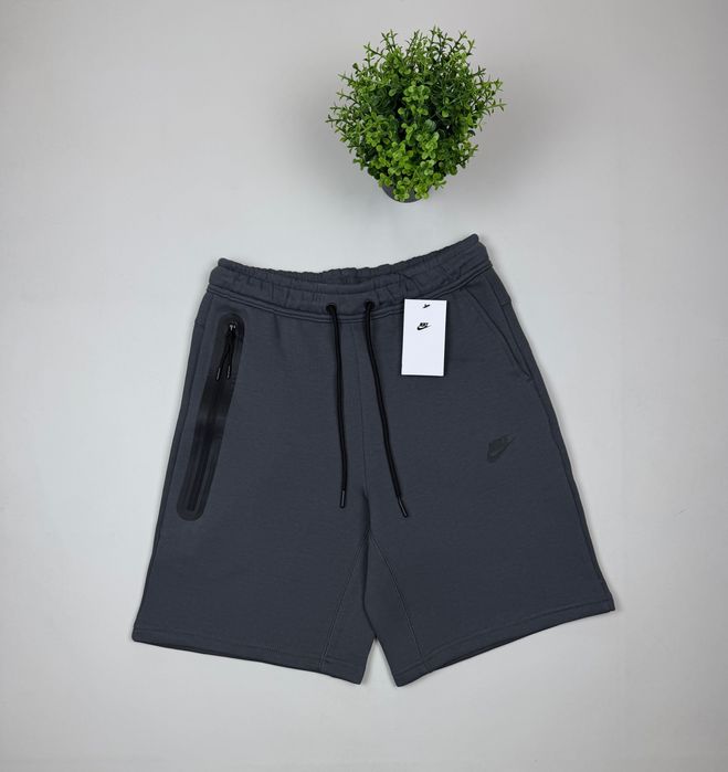 Шорти Nike tech fleece шорты найк теч флис