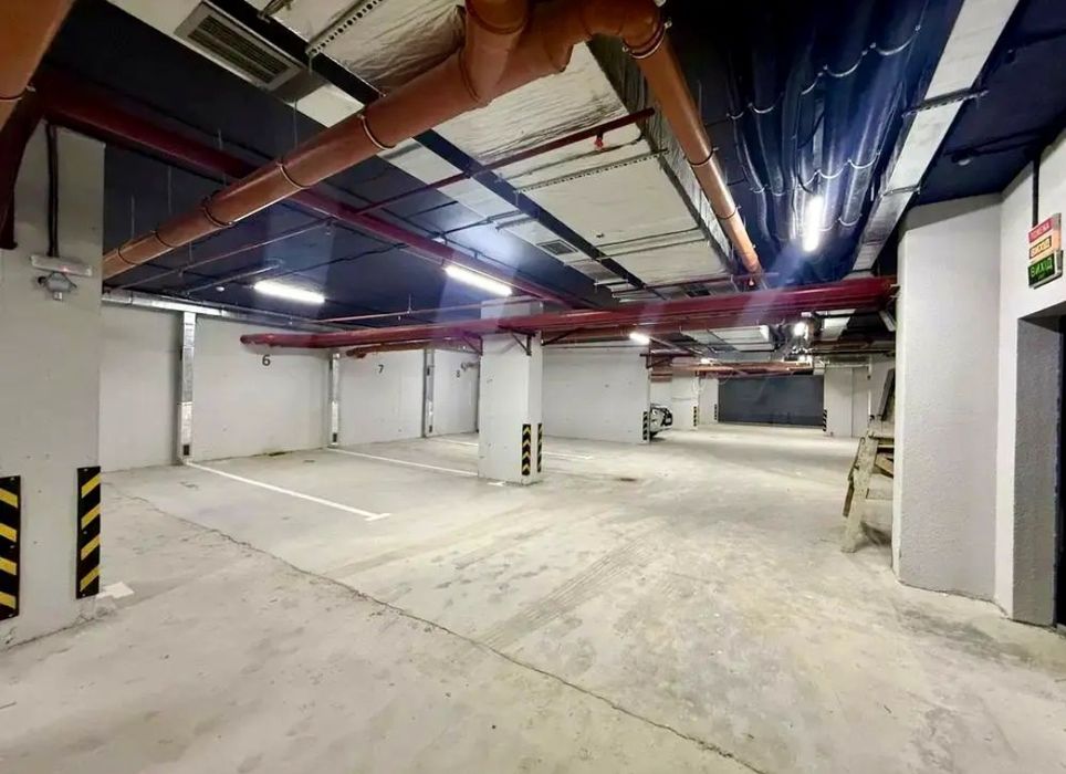 Здам в оренду паркомісце по вул. Сечені, 29А, 18 м.кв.