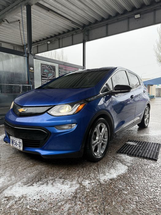 Продам свою машину. Автомобиль в хорошем техническом состоянии. Нужно немного ещё доделать , цена вопроса доделки 400уе