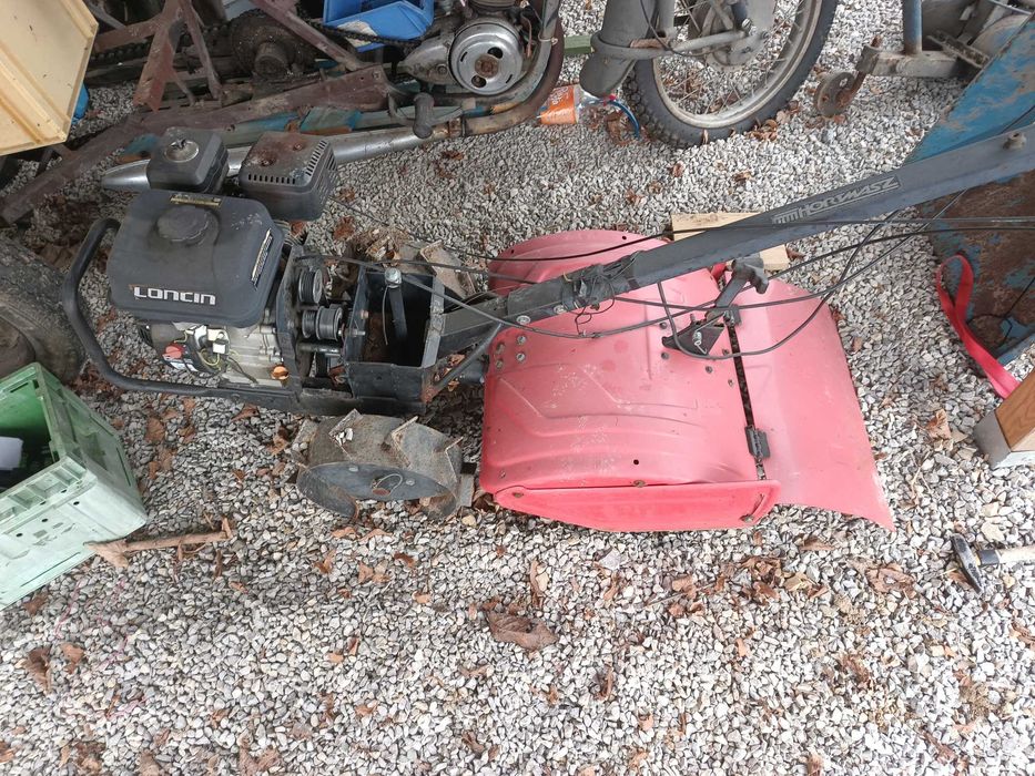 Glebogryzarka spalinowa