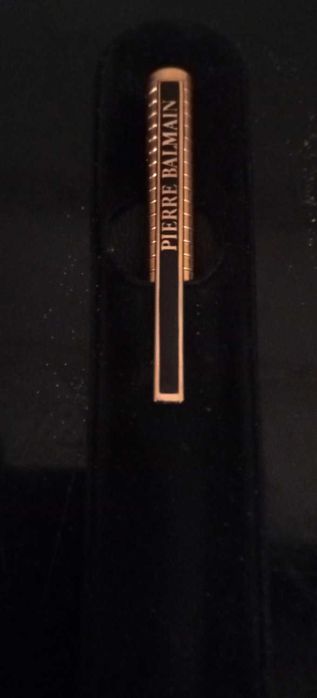 Antiga caneta esferográfica Pierre Balmain
