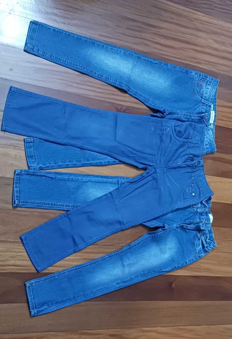 3 Calças para criança - 8 anos