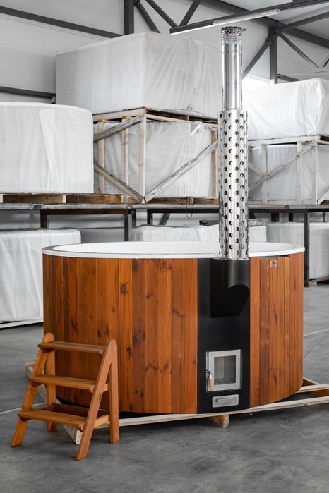 Balia ogrodowa Jacuzzi Gorąca beczka Piec wbudowany Hot Tube Premium