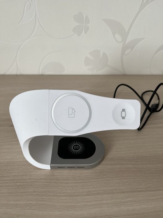 Бездротова зарядка 3 в 1. Біла