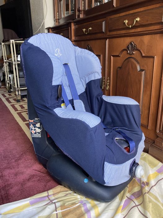 Cadeira Auto Bébé Confort Iseos