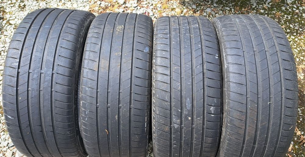 Opony 245/40/19 98Y Bridgestone