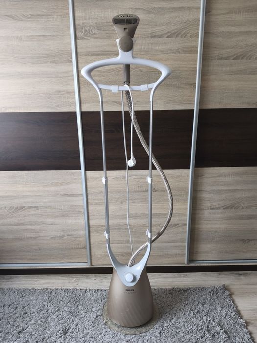 Parownica stojąca Philips GC576
