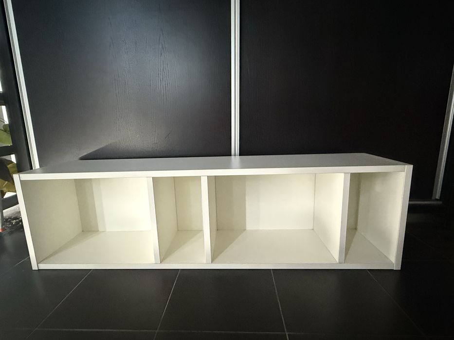 Cubo de parede como novo