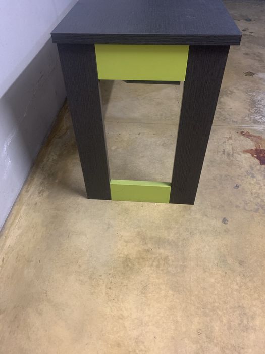 Secretária Usada em Bom Estado