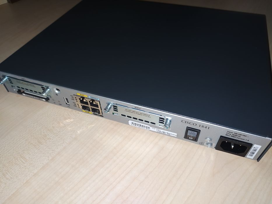 Cisco 1841 router