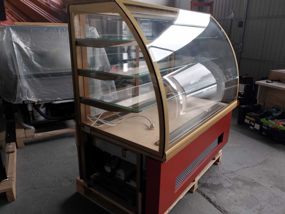 Witryna cukiernicza Stan-Mar 1.35m STAN BARDZO DOBRY
