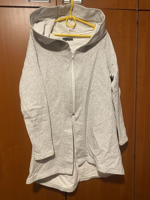 Bluza z kapturem rozmiar 40