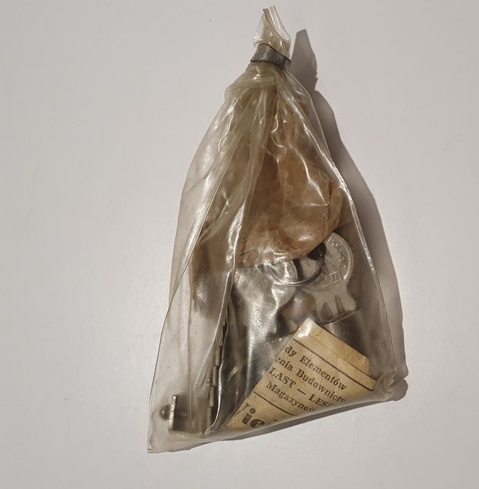 Komplet 2 zamków nawierzchniowych PRL