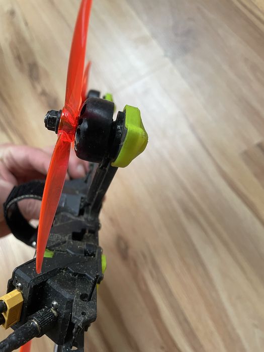 iFlight Nazgul XL5 ECO 6S ELRS 2.4GHz – dron FPV 5