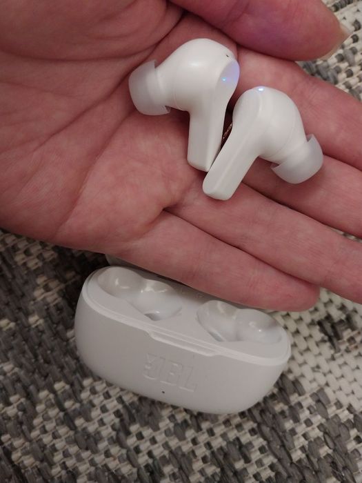 Навушники вкладиші бездротові TWS JBL Wave 200 White (JBLW200TWSWHT)
