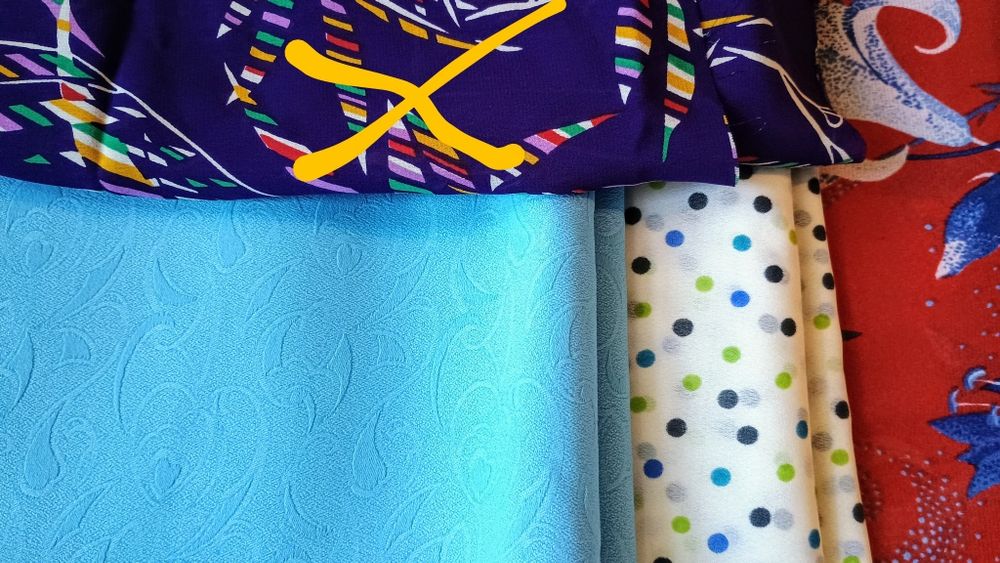 Отрезы ткани разные новые