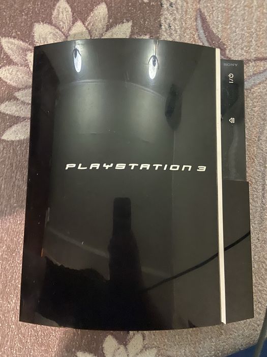 Продам приставку  PS3