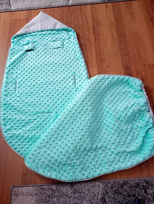 Śpiworek do wózka dziecięcego