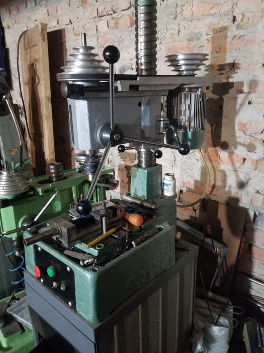 Свердлільний станок 220/380 вольт