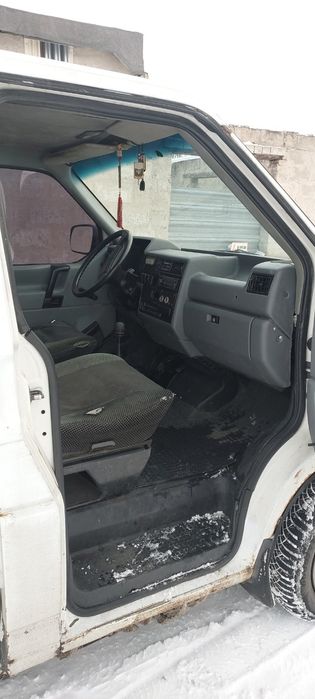 Volkswagen Transporter 1995 року